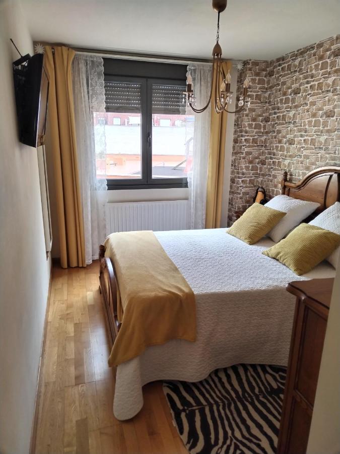 Apartamentos Cuesta Vut5722As オビエド エクステリア 写真